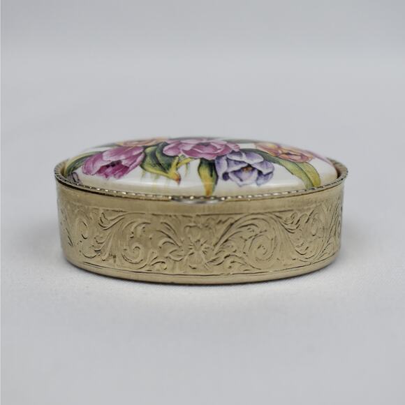 Vintage mini Italian gold tone oval pill box porcelain floral lid Made in Italy - Picture 3 of 9